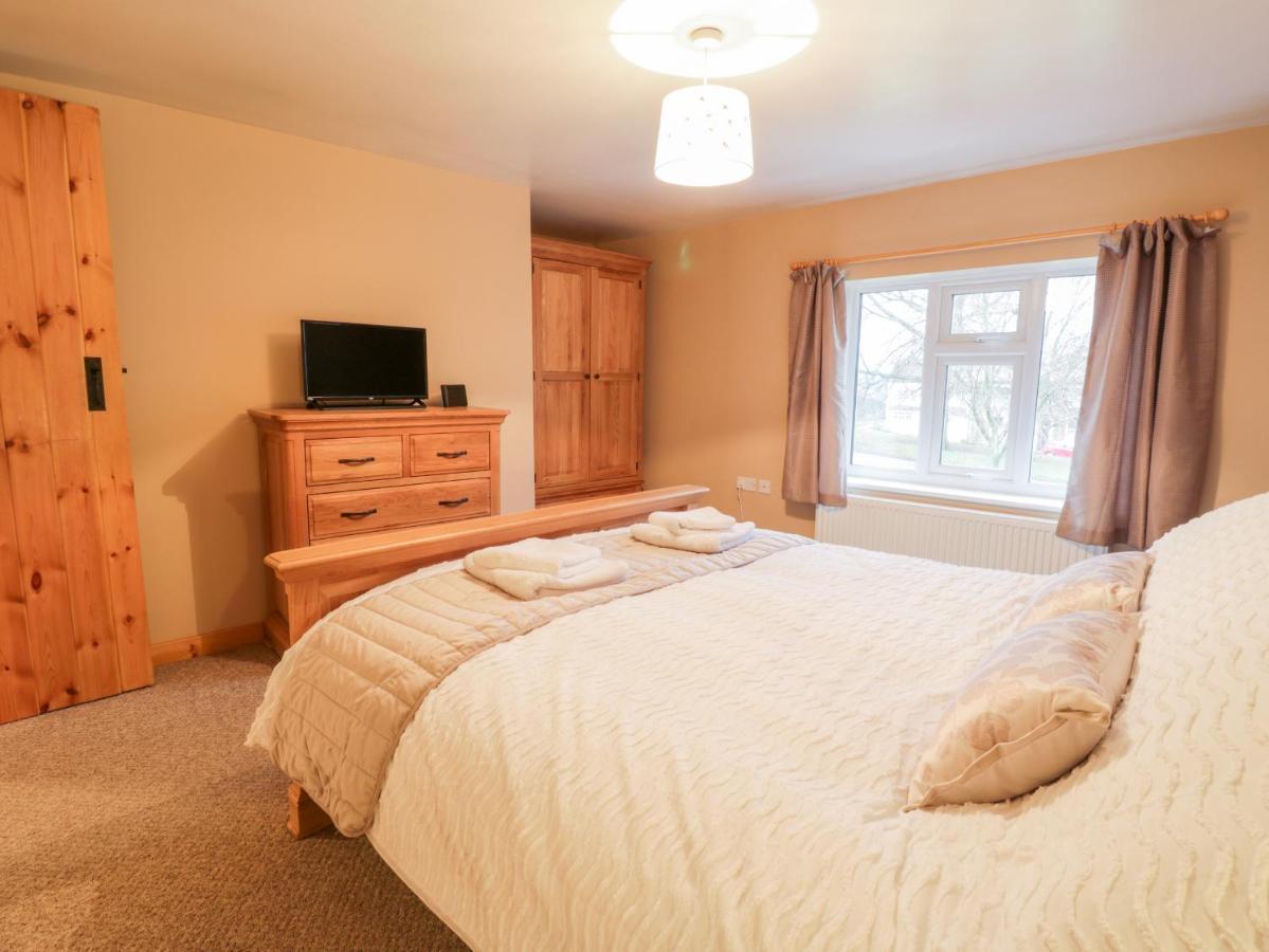 Barnaby Cottage Yarm Luaran gambar