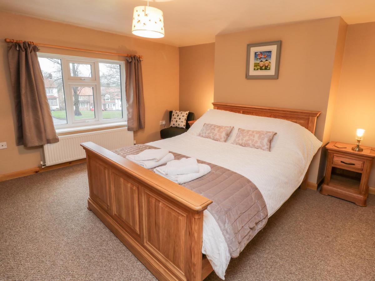 Barnaby Cottage Yarm Luaran gambar
