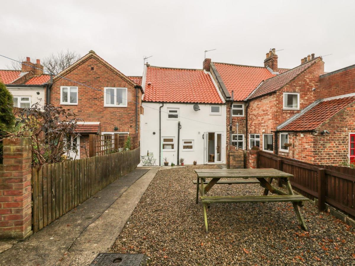 Barnaby Cottage Yarm Luaran gambar